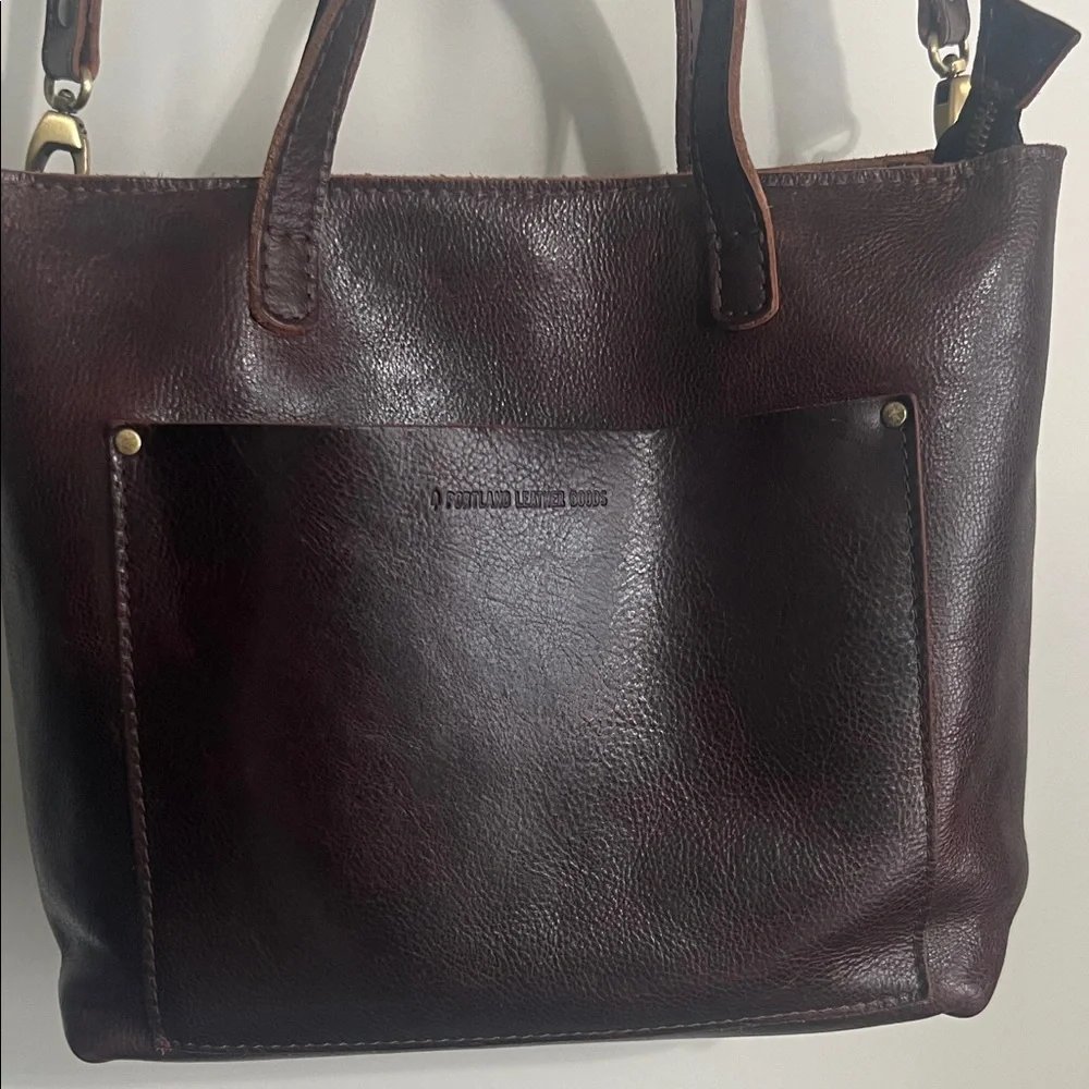 Portland Leather Dark Brown Leather Tote with Crossbody Strap, size Medium - Picture 2 of 9